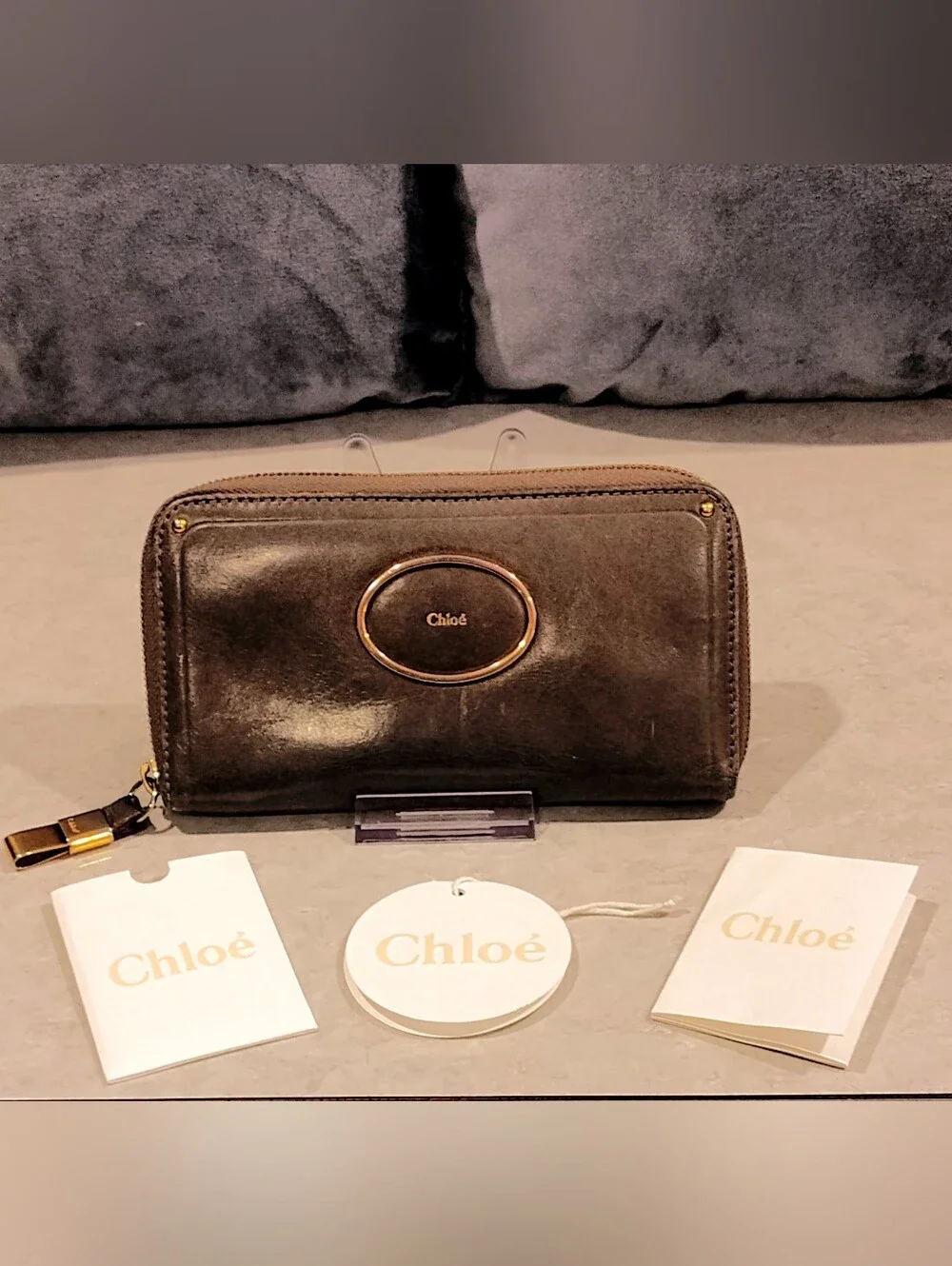 Chloé Victoria Round Long Wallet Authentic